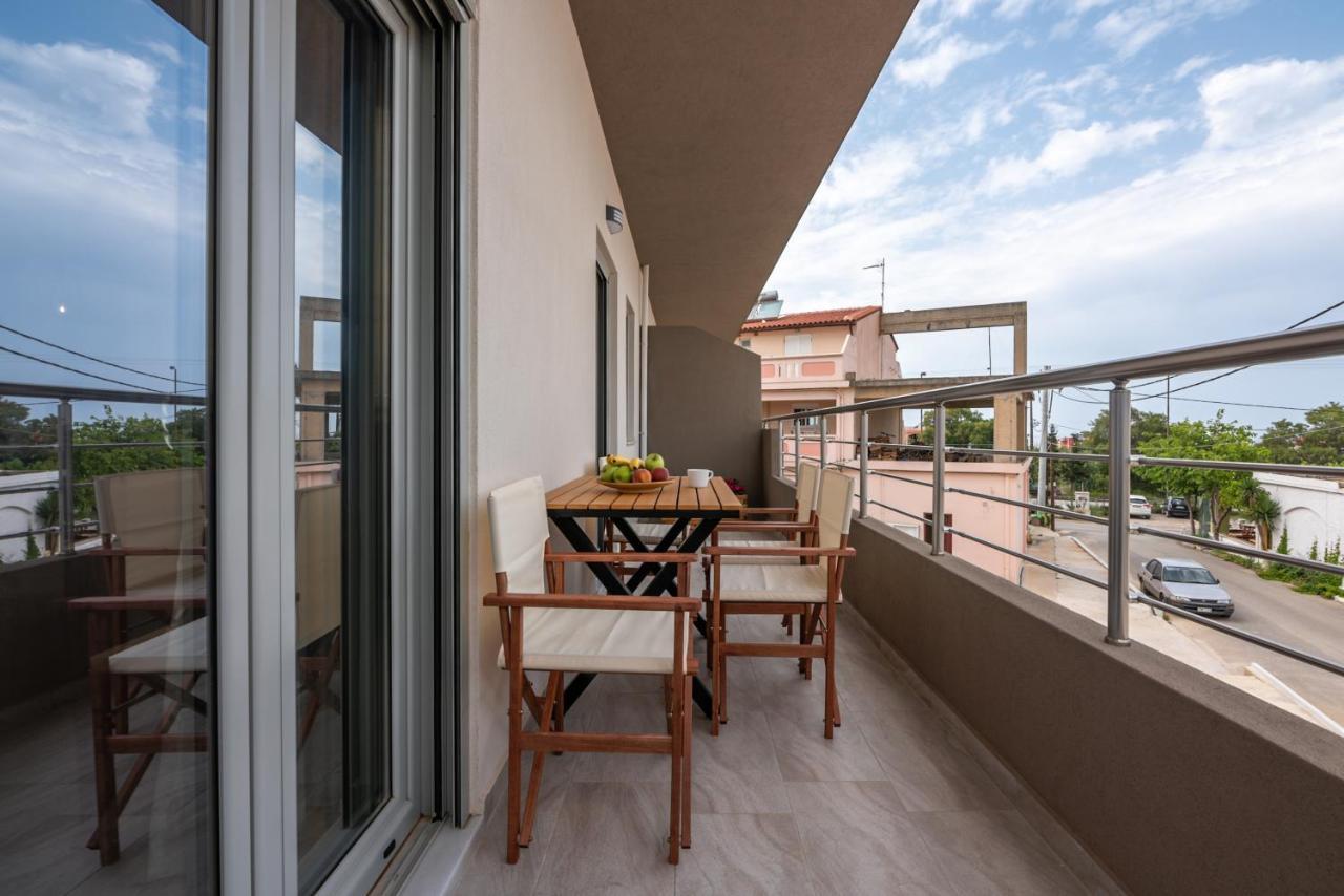 Romanza Kavros Lägenhet Paralia Kourna Exteriör bild